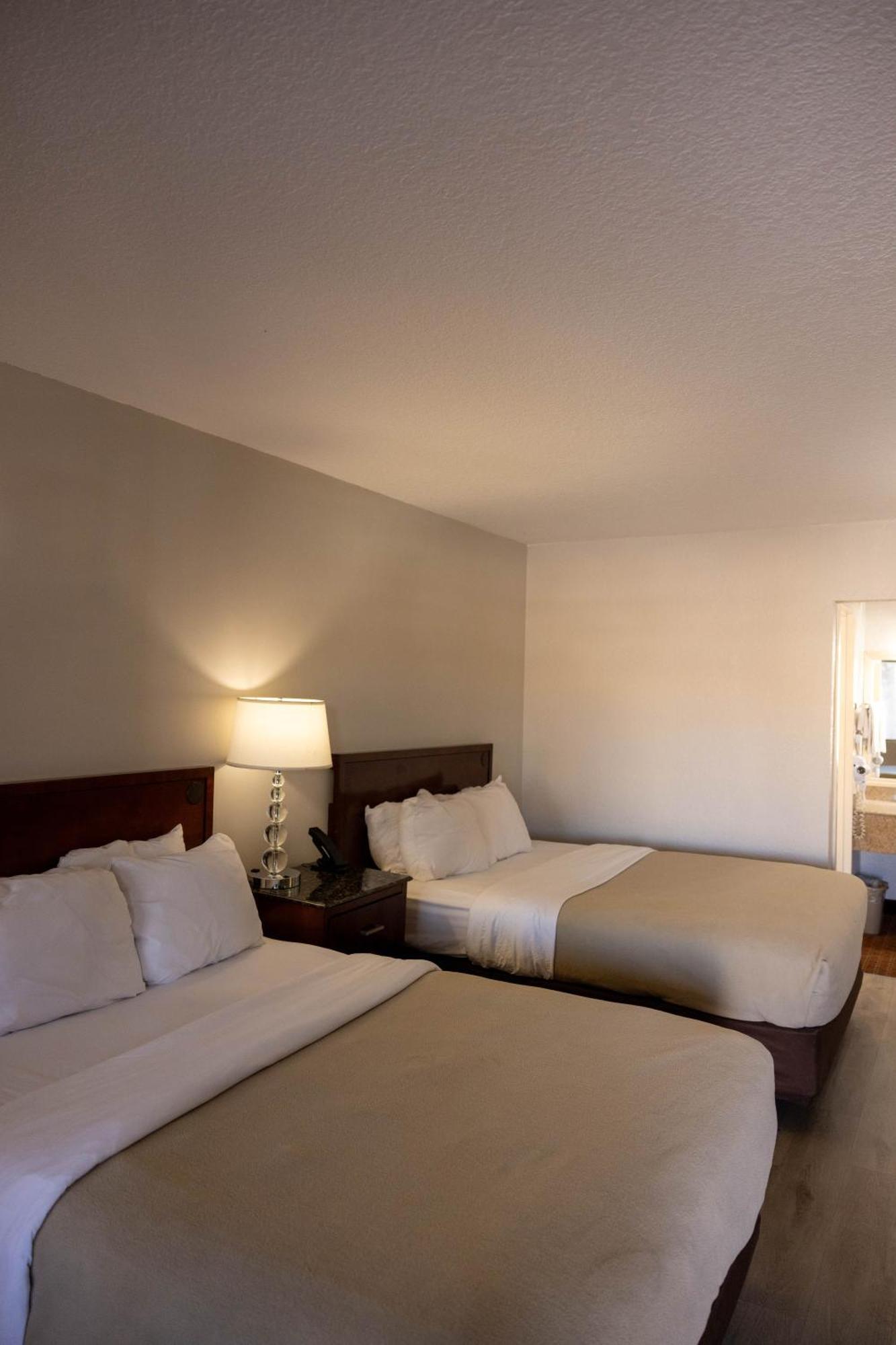 Quality Inn & Suites Lake Havasu City Dış mekan fotoğraf