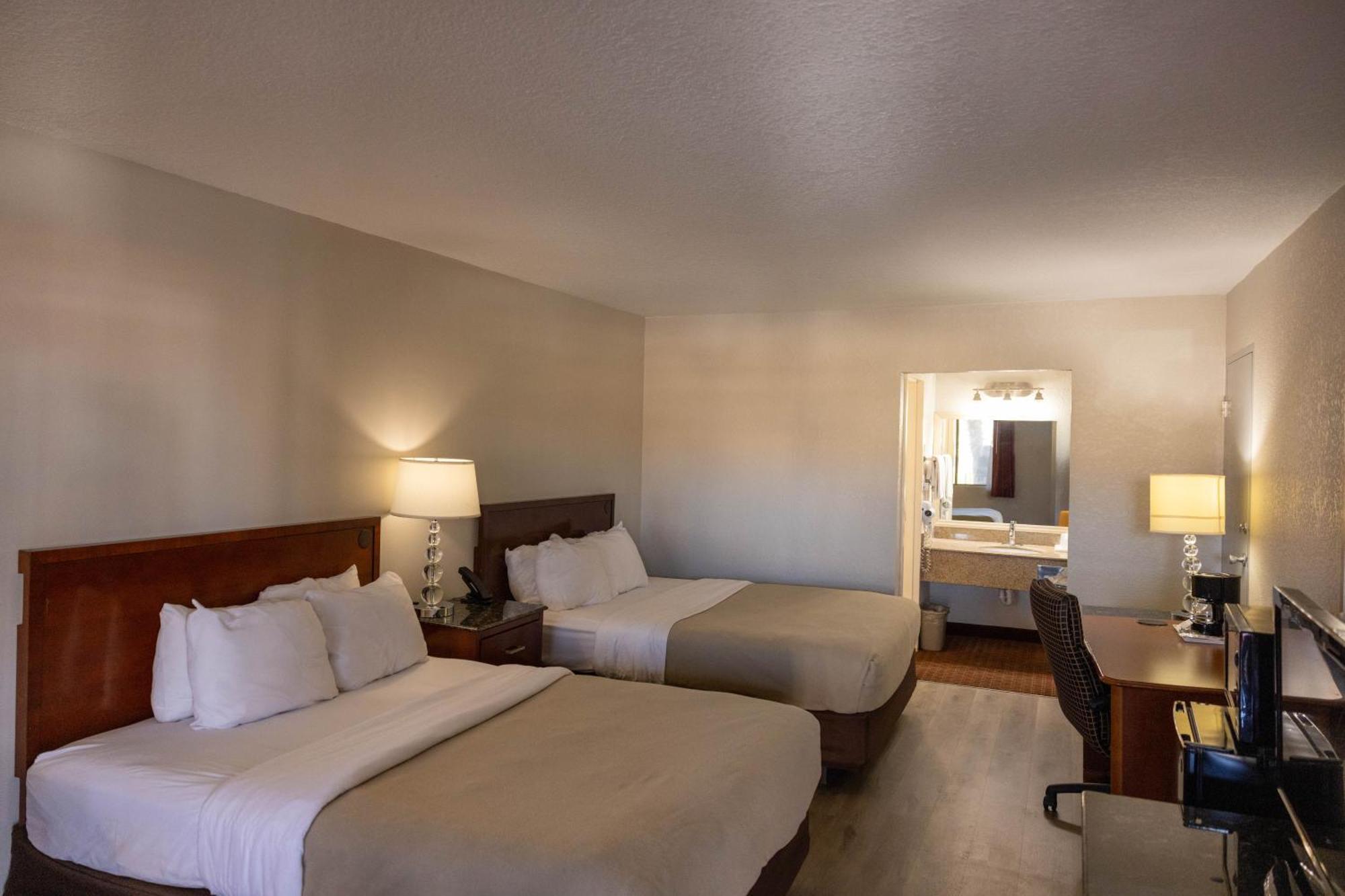 Quality Inn & Suites Lake Havasu City Dış mekan fotoğraf
